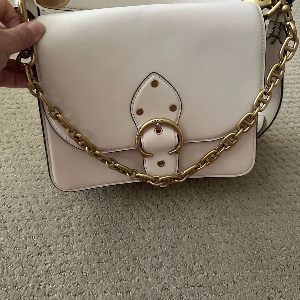 Coach elegant shoulder